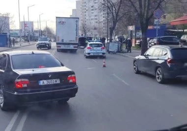 Камион блъсна и уби жена в София
