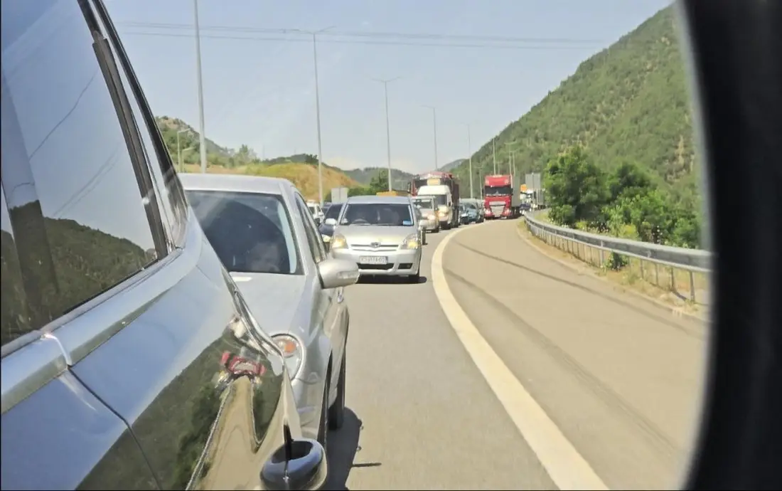 Катастрофа на АМ Тракия затруднява движението в посока Пловдив