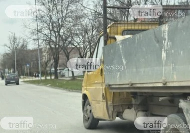 Рецепта за инцидент: Пловдивски камион се движи по пловдивски булеварди с компрометирана гума