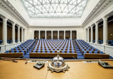 „Сова Харис: Шест партии влизат в следващото Народно събрание