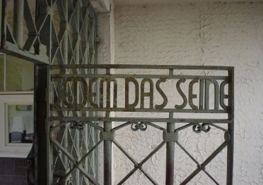 На този ден: Армията на САЩ освобождава концентрационния лагер Бухенвалд край Ваймар