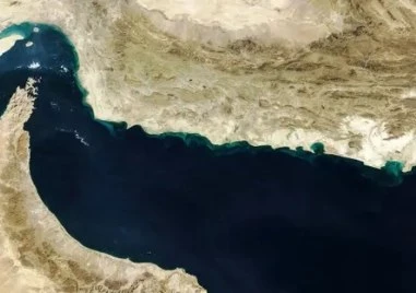 Техеран не иска война, а възмездие: Иран обяви нова фаза в управлението на Ормузкия проток