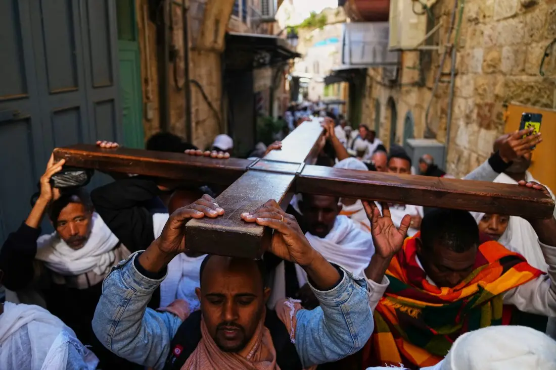 Вярващи извървяха Виа Долороса в Йерусалим