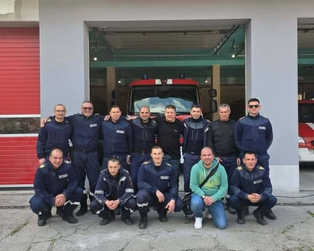 Гост от Обединеното кралство с вдъхновяваща лична история се срещна с пловдивски пожарникари