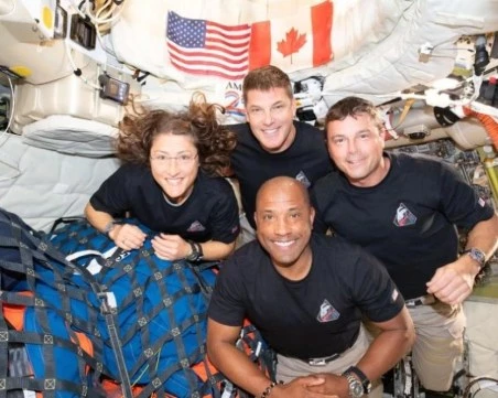 Историческата мисия „Артемис II