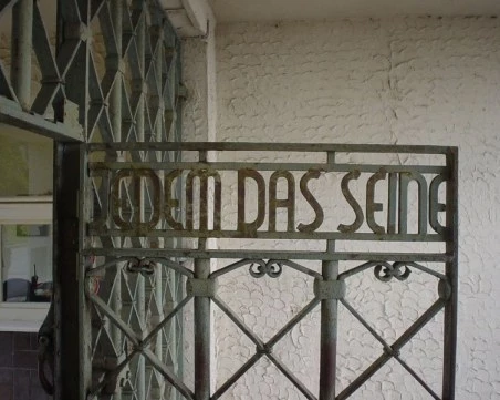 На този ден: Армията на САЩ освобождава концентрационния лагер Бухенвалд край Ваймар