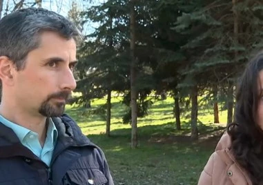 Схемата продължава: Семейство с три деца остана без колата си, била обявена за международно издирване