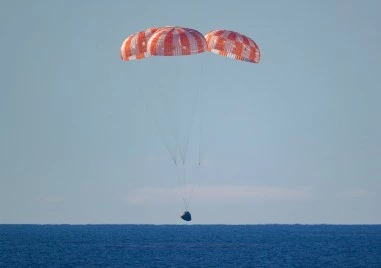 След историческата мисия: Астронавтите на Артемис II се завърнаха от Луната