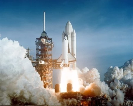 На този ден: САЩ изстрелват първата космическа совалка – Колумбия