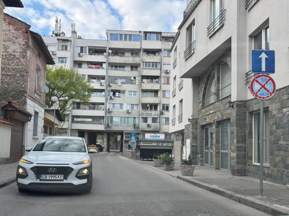 Софиянка тръгна в насрещното, за да стигне по-бързо до Капана