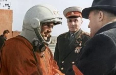 Поехали: Преди 65 г. Юрий Гагарин даде предимство на СССР пред САЩ в Космоса