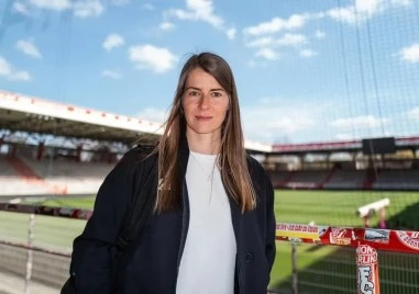 Историческо! Жена стана треньор на отбор от Бундеслигата