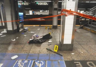 Полицаи застреляха мъж, нападнал с мачете хора на метростанция в Ню Йорк