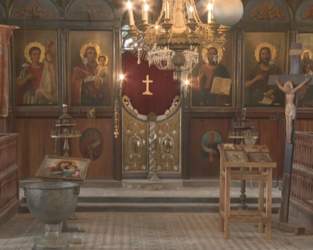 За Великден: Жителите на пловдивско село успяха да възстановят храма си