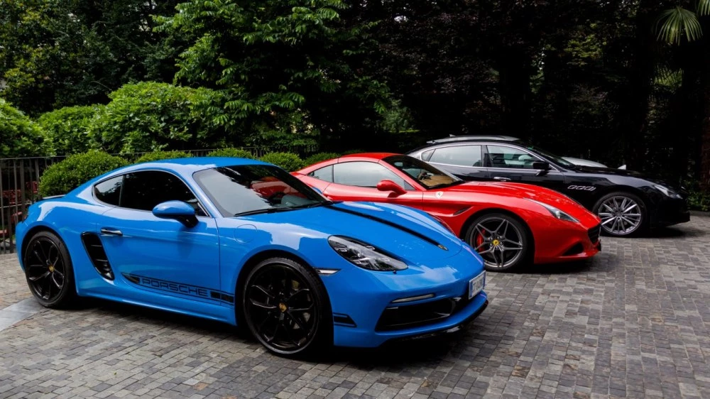 Гърция конфискува над 220 луксозни автомобила на обща стойност над 10 млн. евро