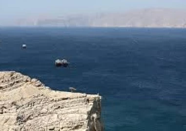 САЩ затварят Ормузкия проток днес