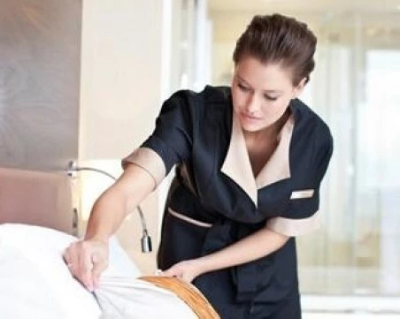 Глад за сезонни работници по морето, търсят 250 000 служители