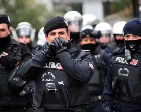 При мащабна операция: Турската полиция залови 525 души, заподозрени за връзки с „Ислямска държава