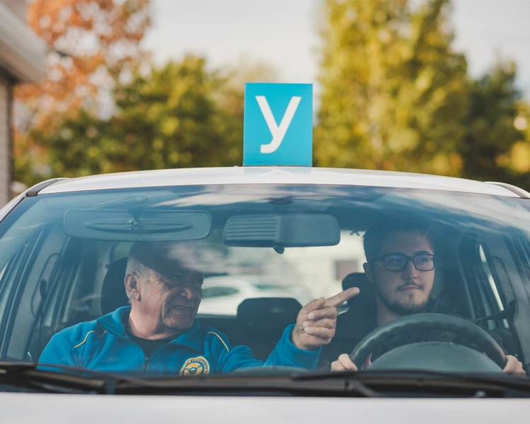 Институтът за пътна безопасност алармира за корупция при шофьорските изпити