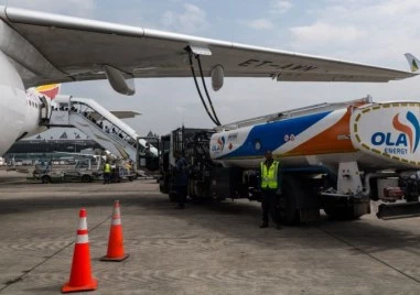 ЕК: Може да възникнат проблеми с доставките на авиационно гориво