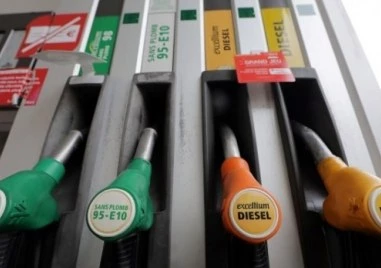 Експерт: Ако кризата продължи до края на април, физически недостиг на горива ще стигне и до Европа