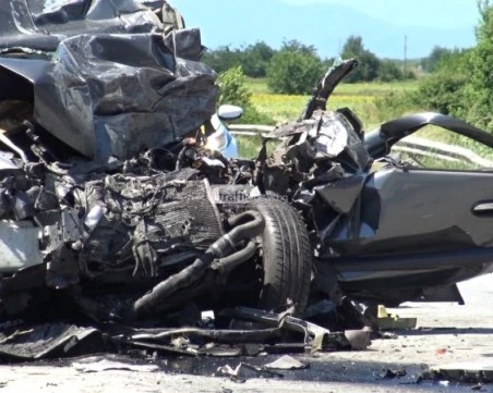 14-годишно дете е в кома след тежка катастрофа в Бургаско