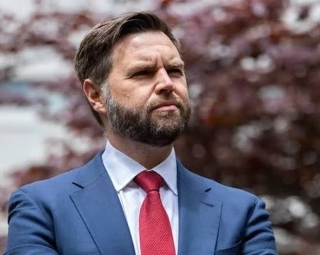 Джей Ди Ванс: Постигнат е напредък в преговорите, но топката е в полето на Иран