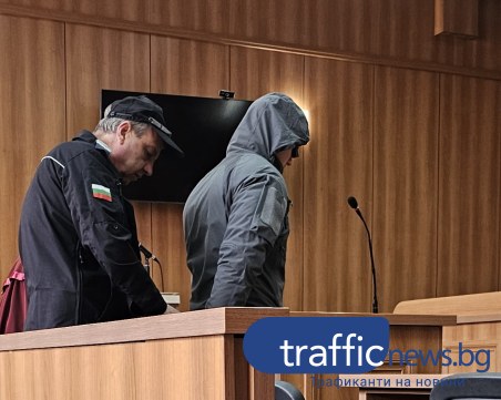 Голи снимки на децата на арестувания полицай за порнография в Пловдив, сред намерените файлове