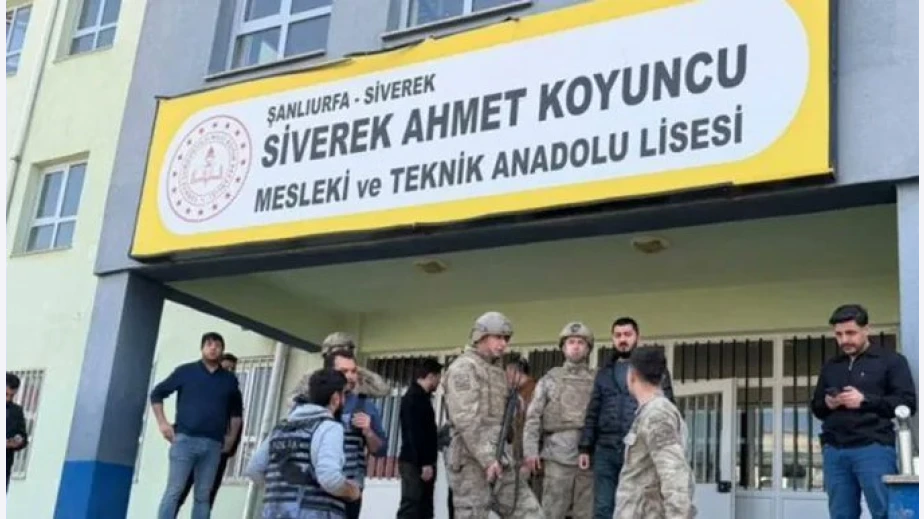 Тийнейджър простреля 16 души в училище в Турция и се самоуби