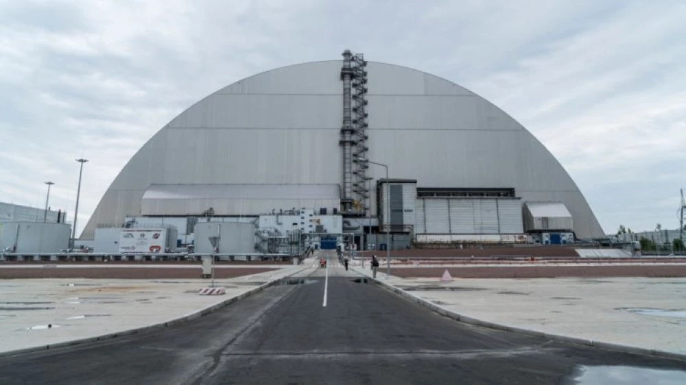 Потенциална опасност: Възможно ли е радиация да тръгне от повредения щит на Чернобил