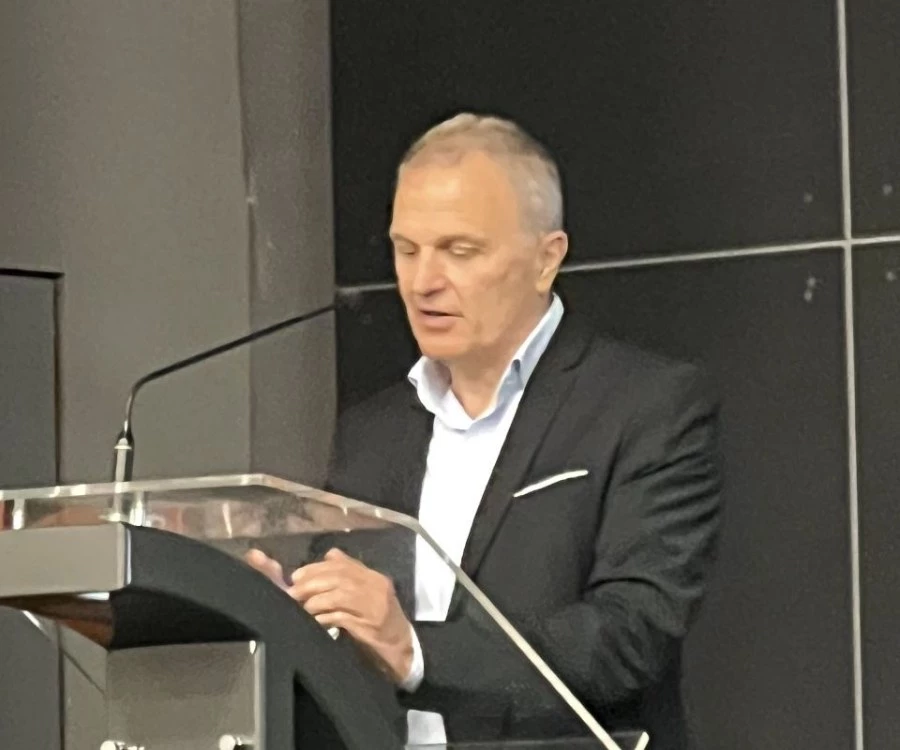 Светозар Гледачев с лекция в Пловдив: Накъде отива светът и защо пазарите полудяха?