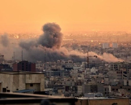 Бомбен атентат в Техеран, трима са ранени