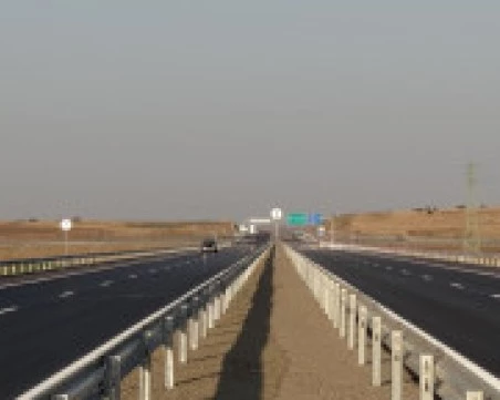 Намалиха до 100 км/ч скоростта по част от АМ 