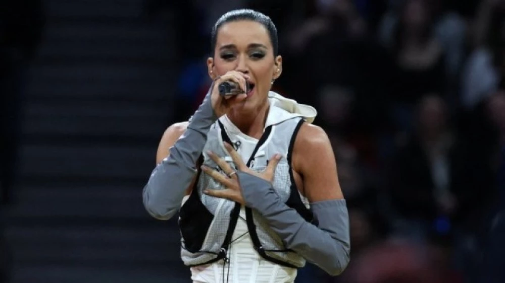 Австралийската полиция разследва Кейти Пери заради обвинения в сексуално посегателство