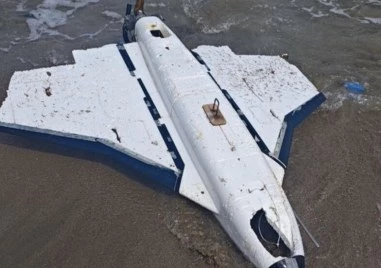 Морето в района на къмпинг Делфин изхвърли дрон