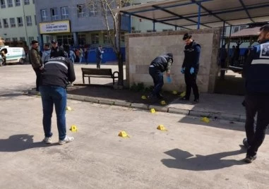 Над 160 са задържаните заради стрелбите в училища в Турция