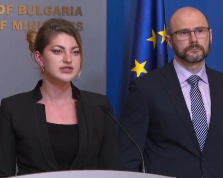 МС прие двата ключови законопроекта, за да не загуби България плащане по ПВУ