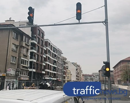 Нов светофар пази пешеходците след пускането на движението по 