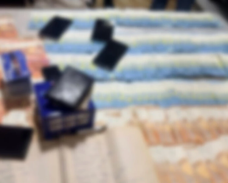 Откриха пари и списъци с имена в автомобил с кандидат за дептутат