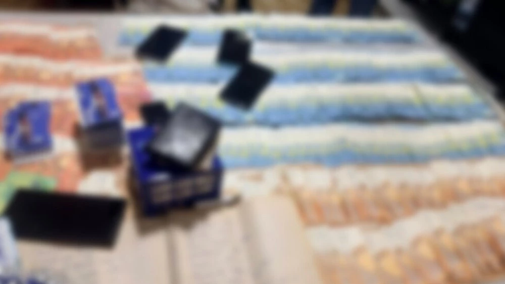 Откриха пари и списъци с имена в автомобил с кандидат за дептутат