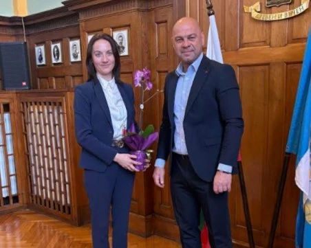 Кметът на Пловдив прие извънредния и пълномощен посланик на Словения Н.Пр. Наташа Бергел