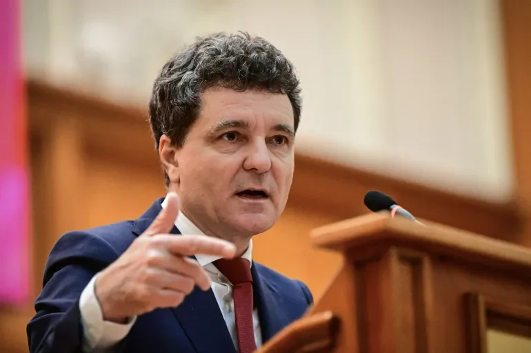 Мъж написа във фейсбук, че събира пари за убийството на румънския президент Никушор Дан