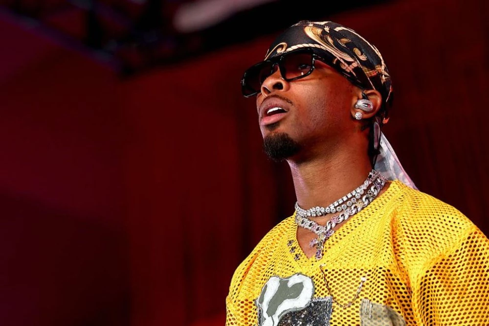 Певецът D4vd е арестуван по подозрение за убийство на тийнейджърка