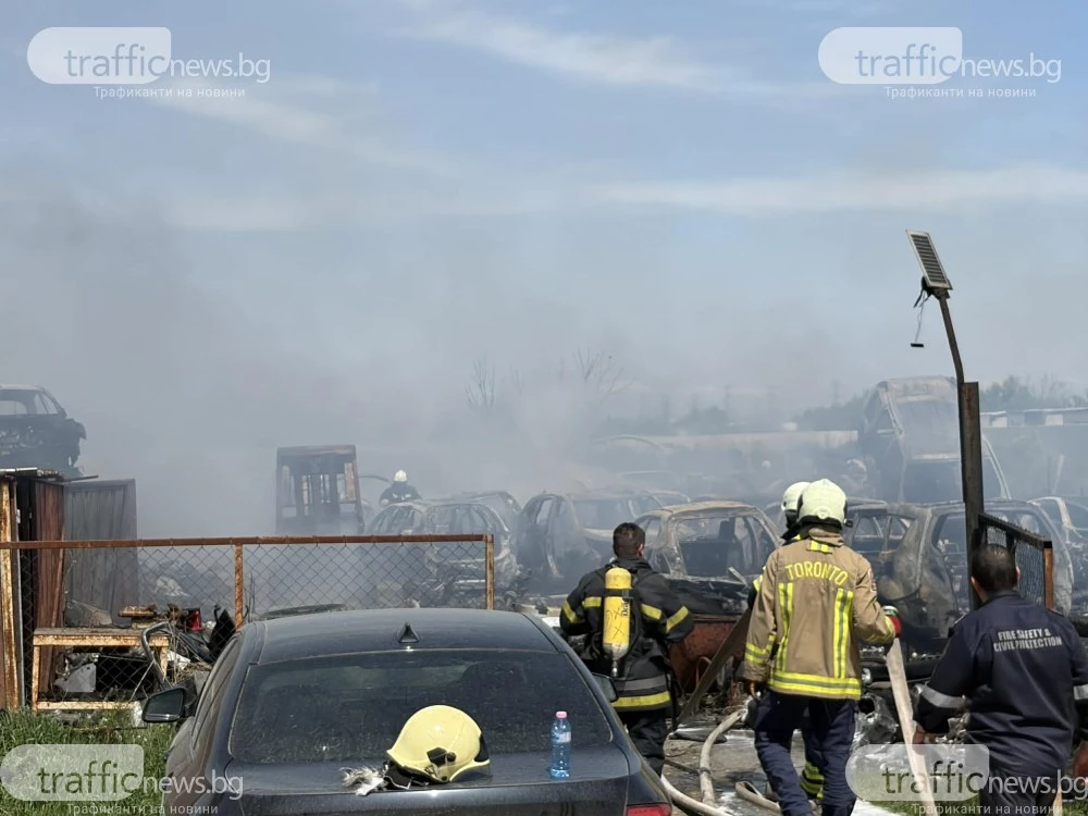 Земеделец запалил сухи треви в нива - пламъците обхванали моргата на Околовръстното ВИДЕО