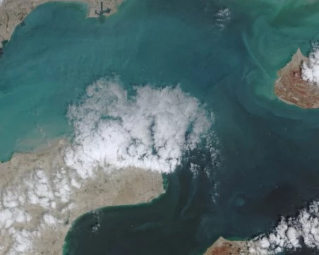 Атака срещу индийски танкери с петрол в Ормузкия проток