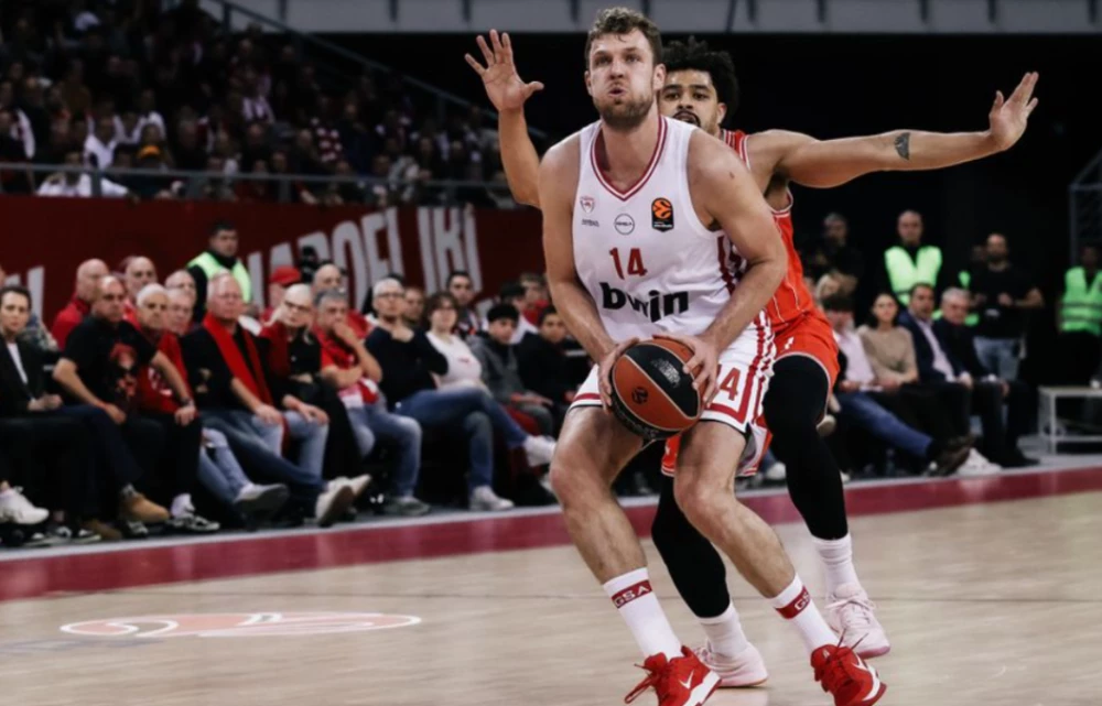 Александър Везенков - реализатор номер 1 в редовния сезон в Евролигата