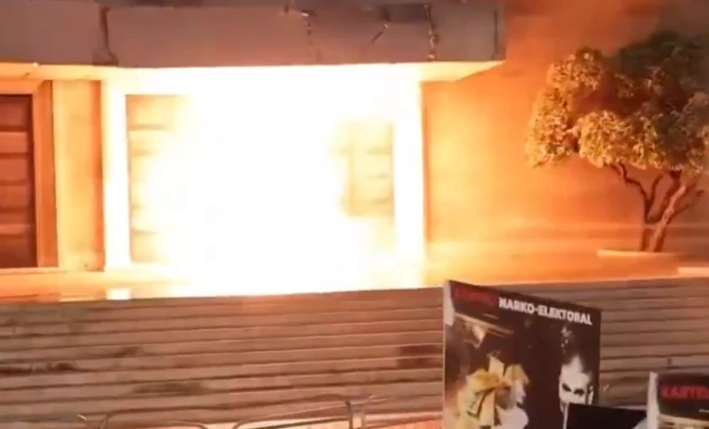 Големи размирици и арестувани след антиправителствен протест в Тирана