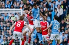 Сити удари Арсенал в битката за титлата, разликата вече е само 3 точки