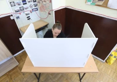 Дезинформация и емоции: Как протече предизборната битка