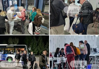 Започна маратонът в 16 РИК: Тичане, блъскане и нерви пред вратите на Панаира ВИДЕО